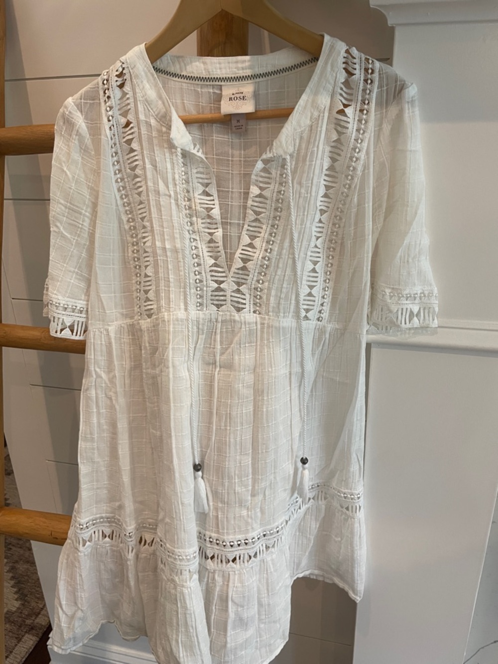 Knox Rose Short-Sleeve V-Neck Shift Dress